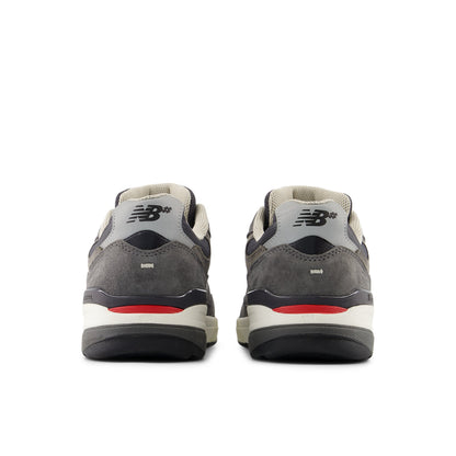 Andrew Reynolds 933 "Grey Day"