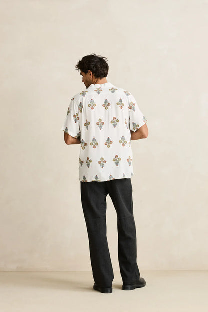 Bouquet Short Sleeve Buttonup
